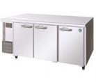 Hoshizaki RTE-170SDA-GN Three Door Stainless Steel Counter Refrigerator